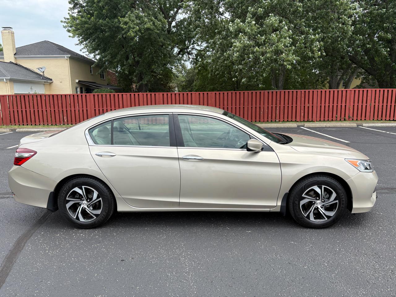 Honda Accord Sedan 4dr I4 CVT LX 2016