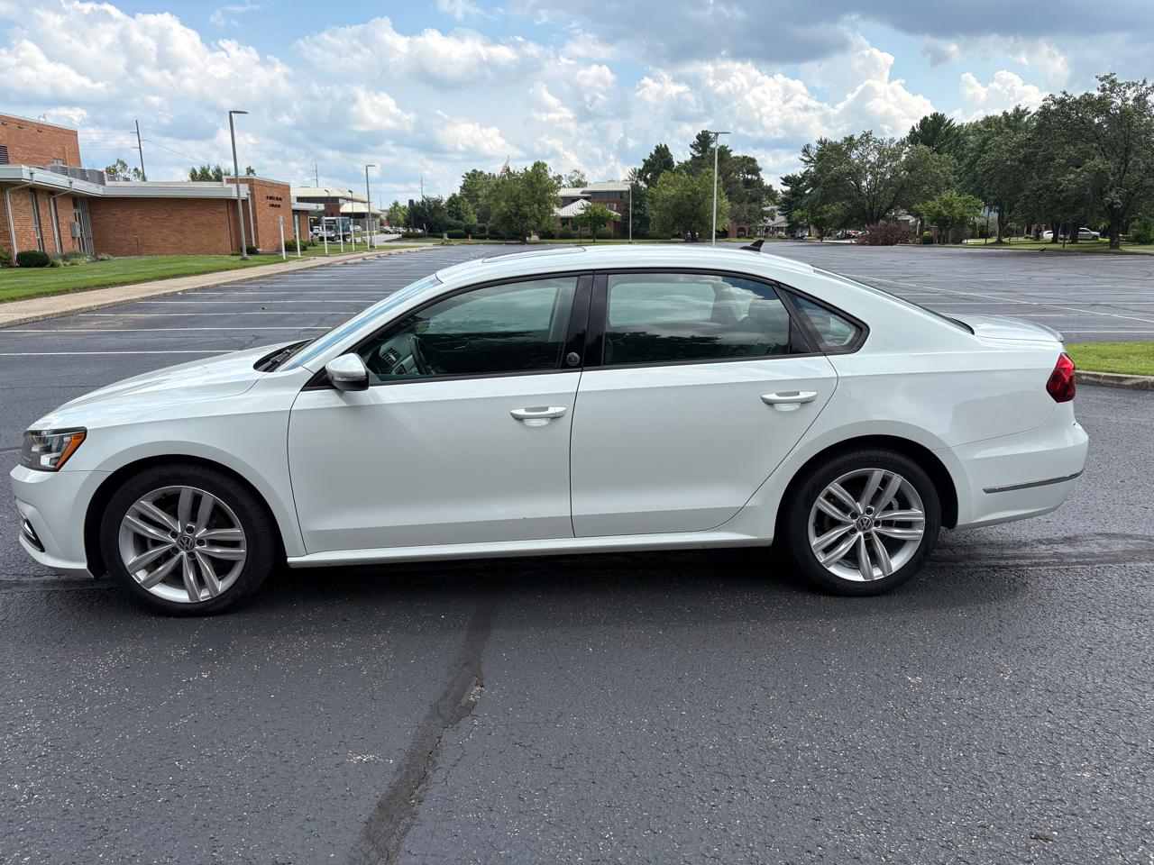 Volkswagen Passat 2.0T Wolfsburg Edition Auto 2019
