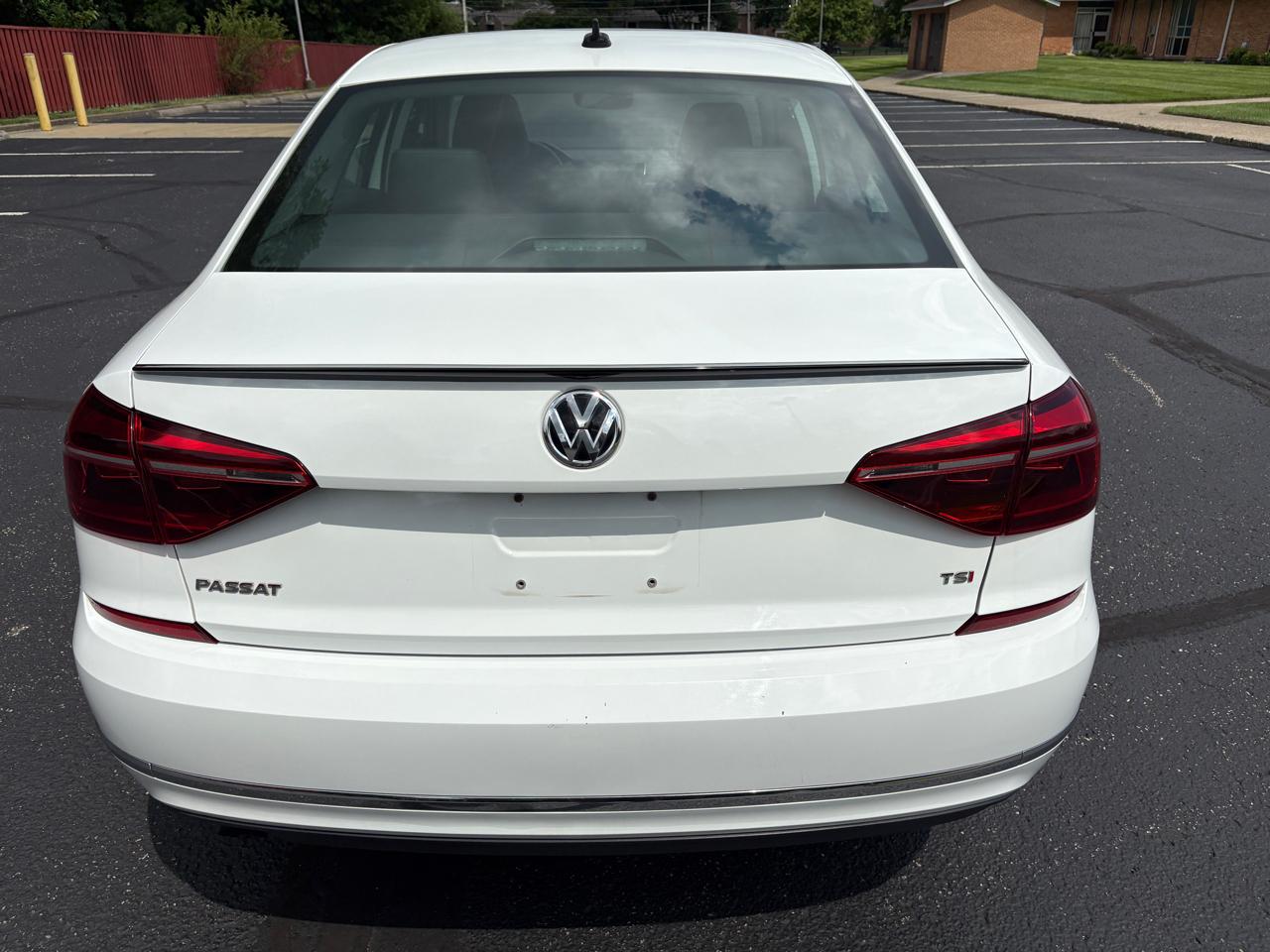 Volkswagen Passat 2.0T Wolfsburg Edition Auto 2019