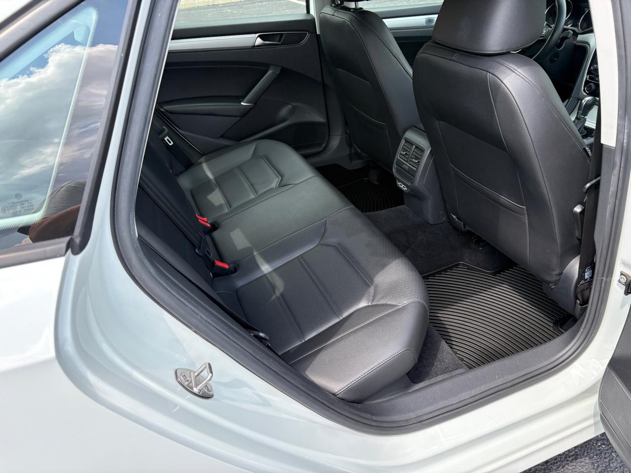 Volkswagen Passat 2.0T Wolfsburg Edition Auto 2019