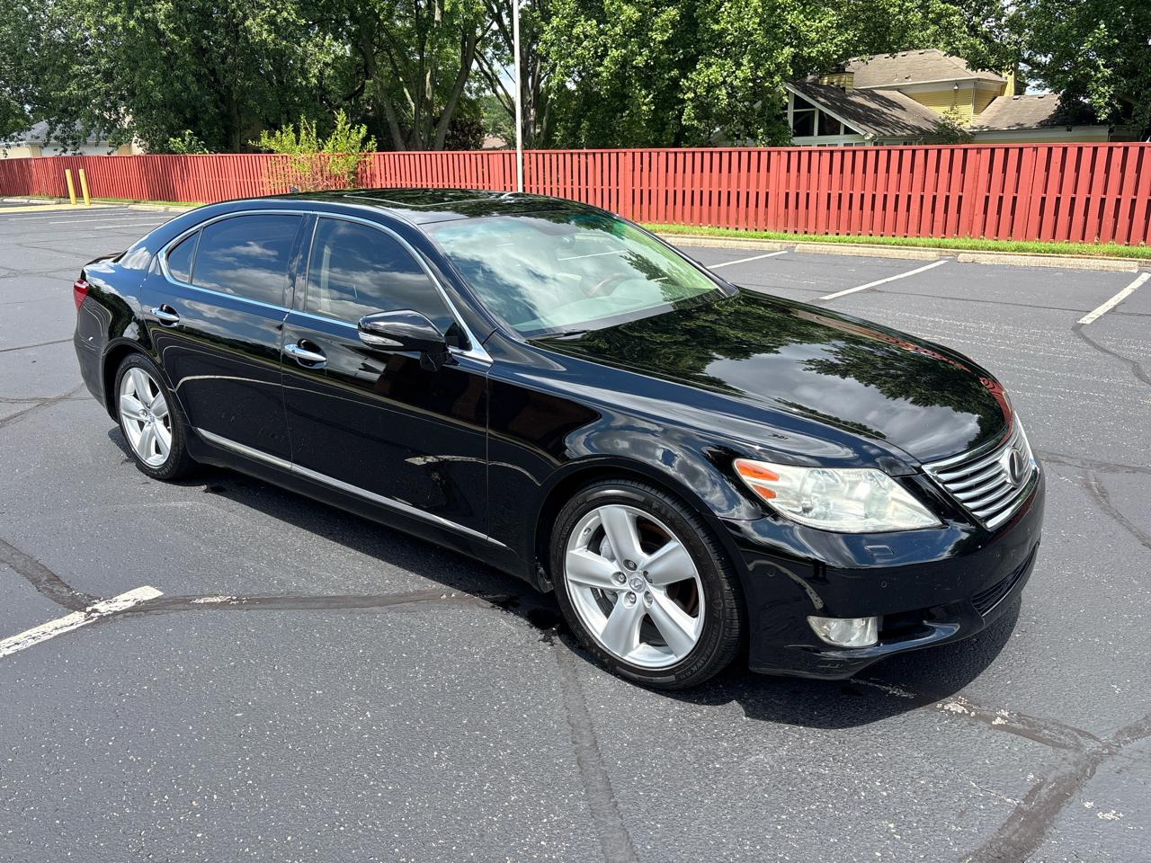 Lexus LS 460 4dr Sdn L RWD 2012
