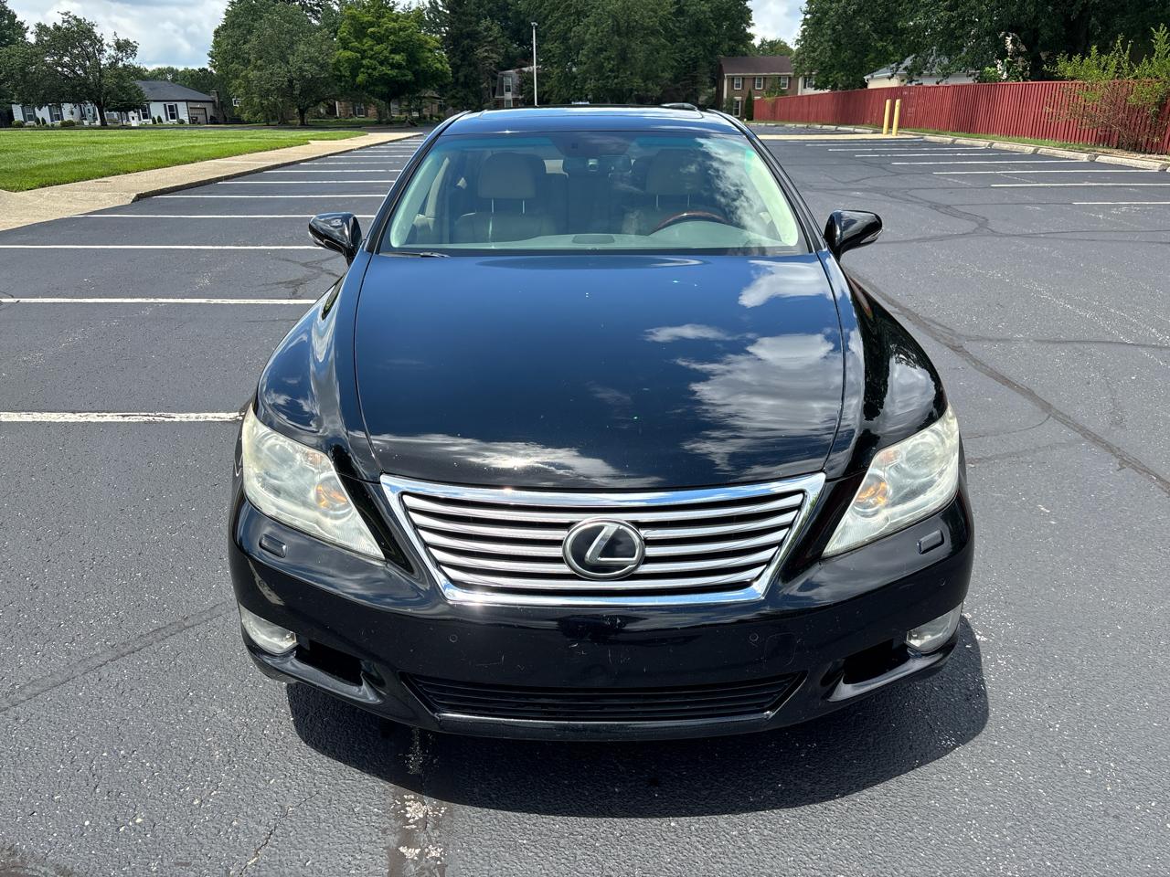 Lexus LS 460 4dr Sdn L RWD 2012