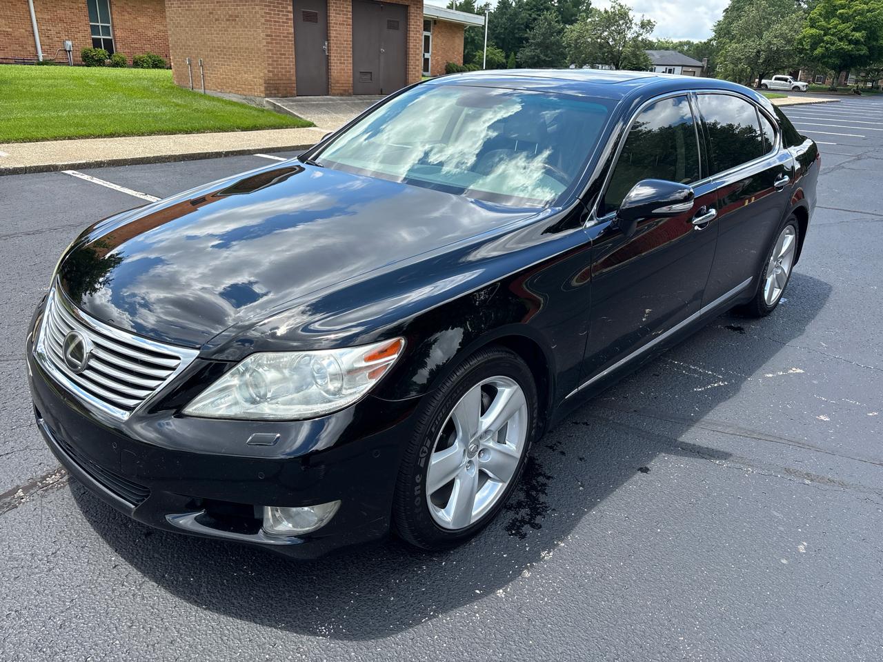 Lexus LS 460 4dr Sdn L RWD 2012