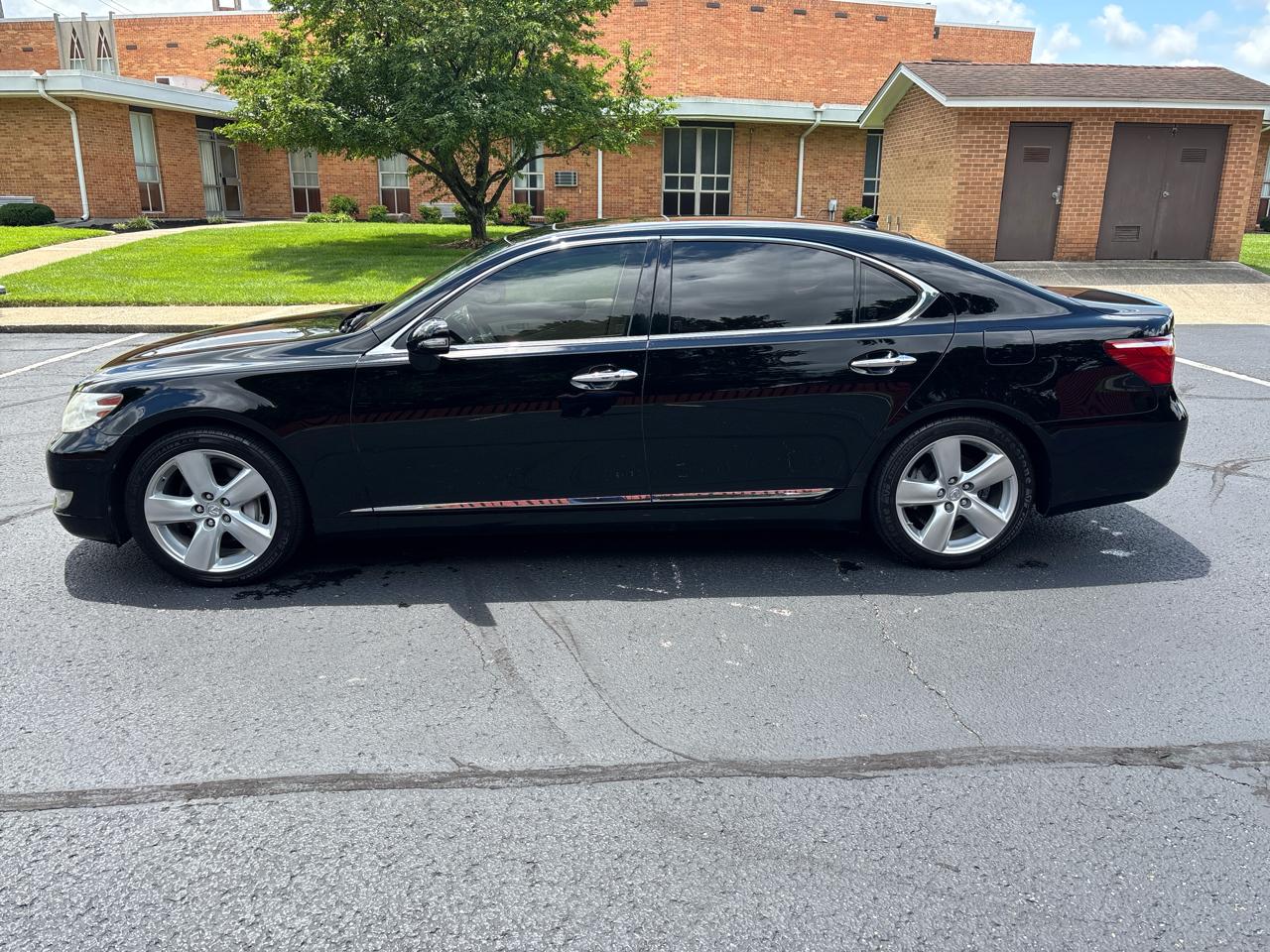 Lexus LS 460 4dr Sdn L RWD 2012