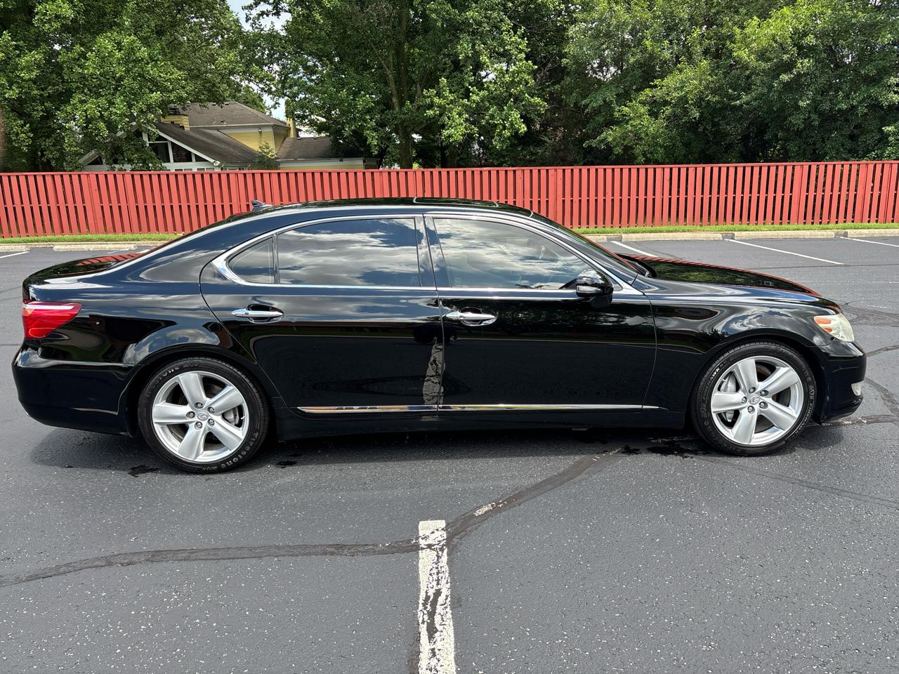 Lexus LS 460 4dr Sdn L RWD 2012