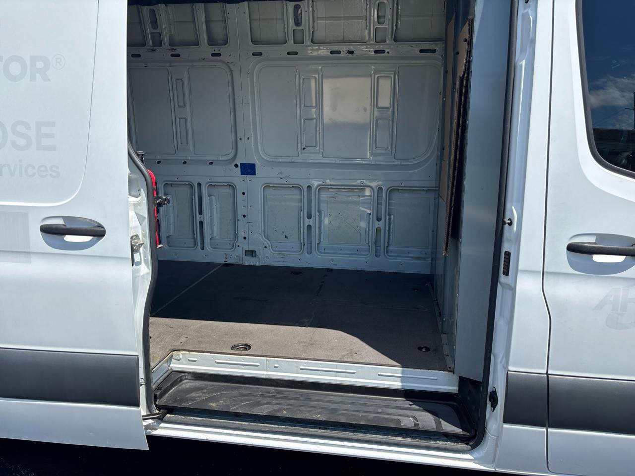 Mercedes-Benz Sprinter Van 3500 High Roof V6 170" RWD 2020