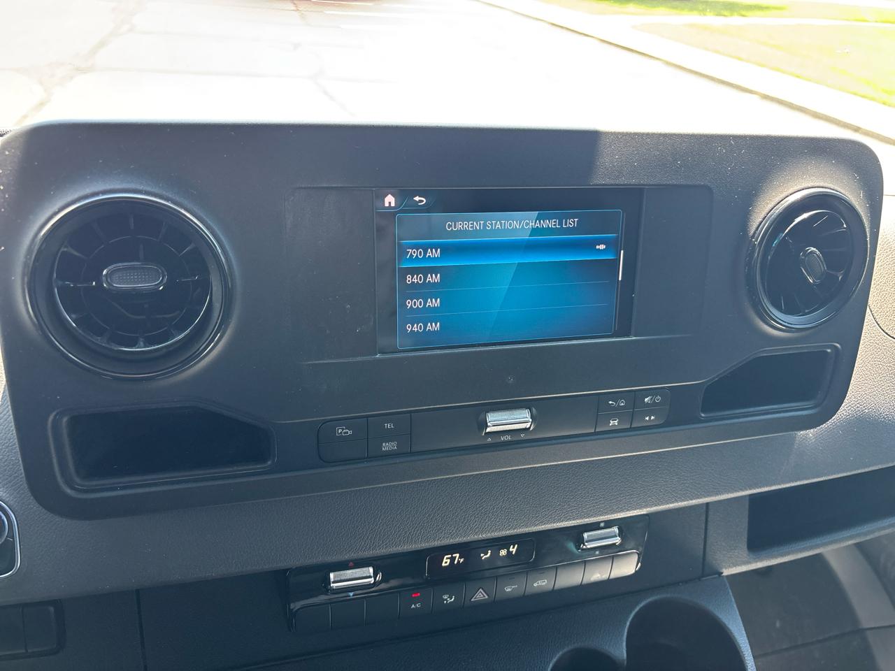 Mercedes-Benz Sprinter Van 3500 High Roof V6 170" RWD 2020