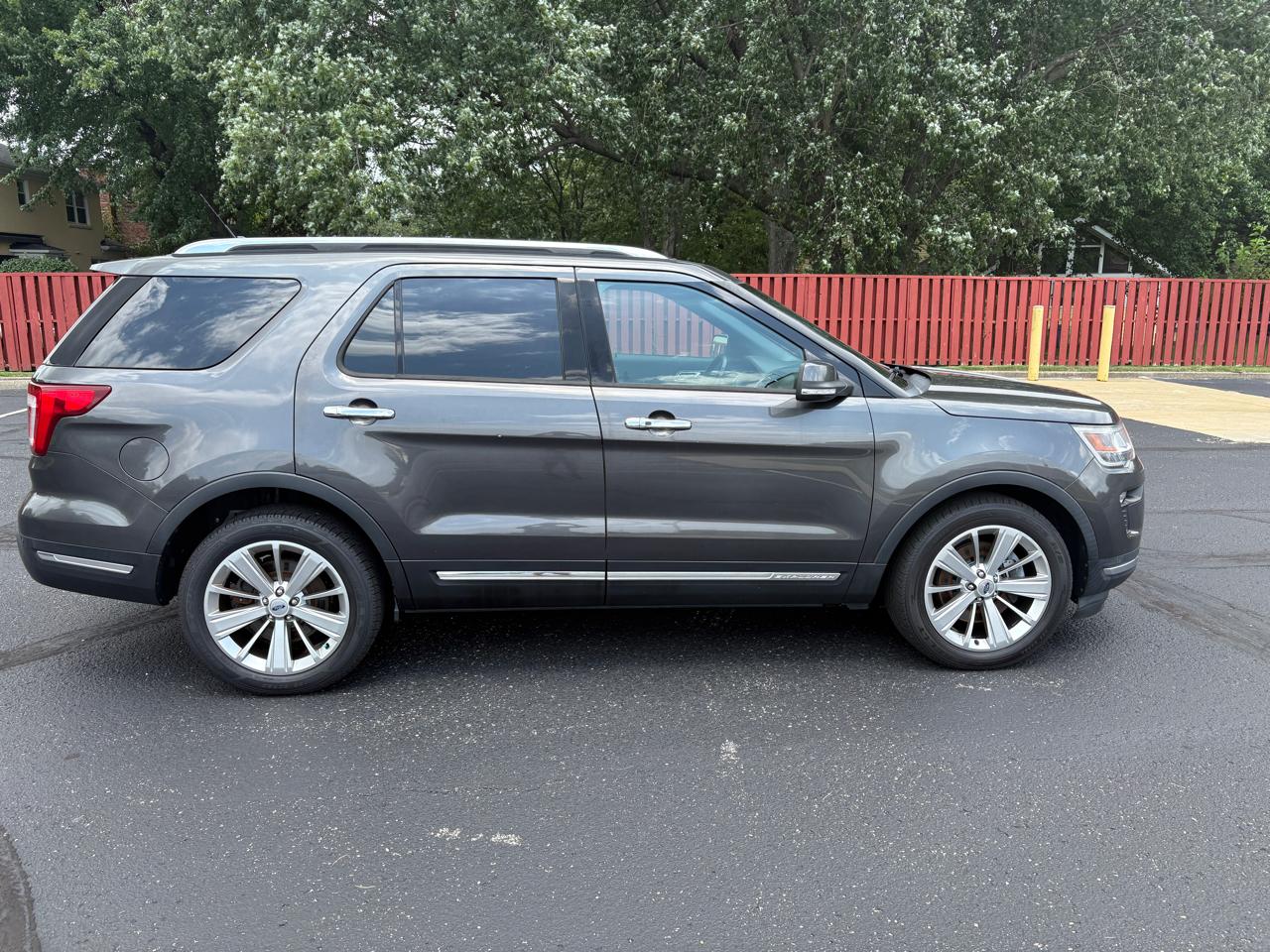 Ford Explorer Limited FWD 2019