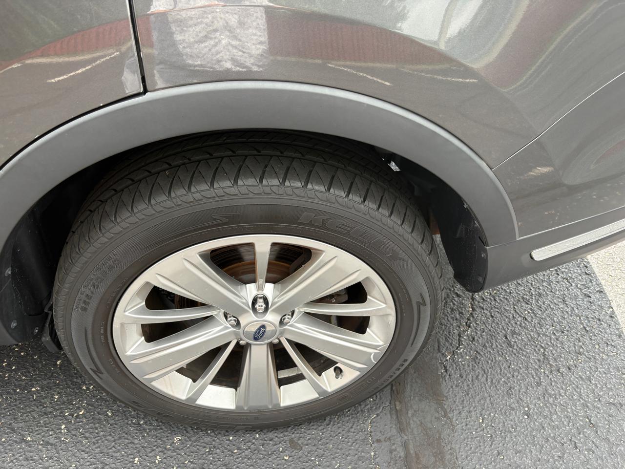 Ford Explorer Limited FWD 2019