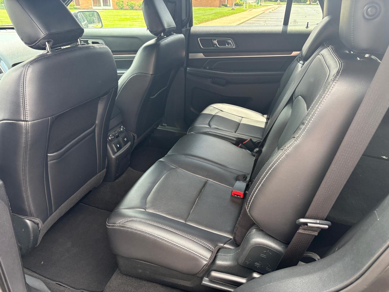 Ford Explorer Limited FWD 2019