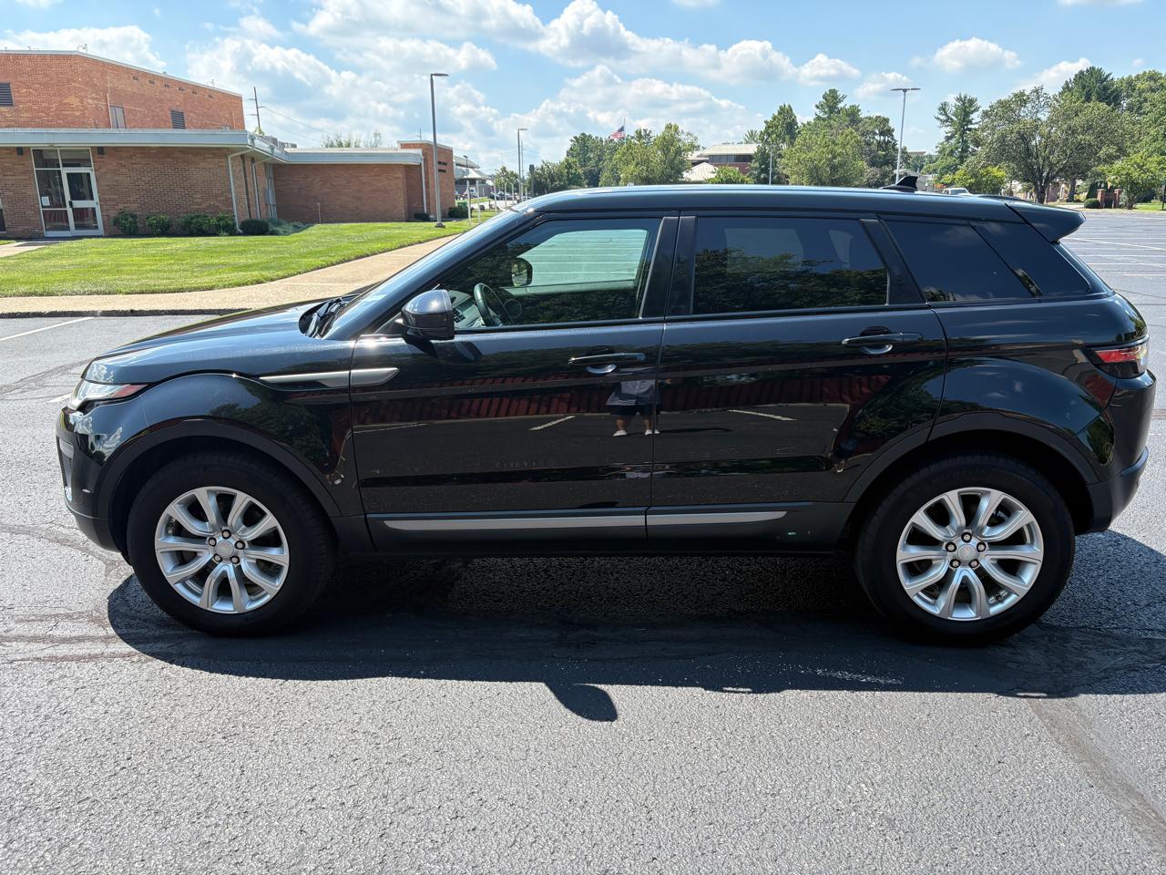 Land Rover Range Rover Evoque 5dr HB SE 2016