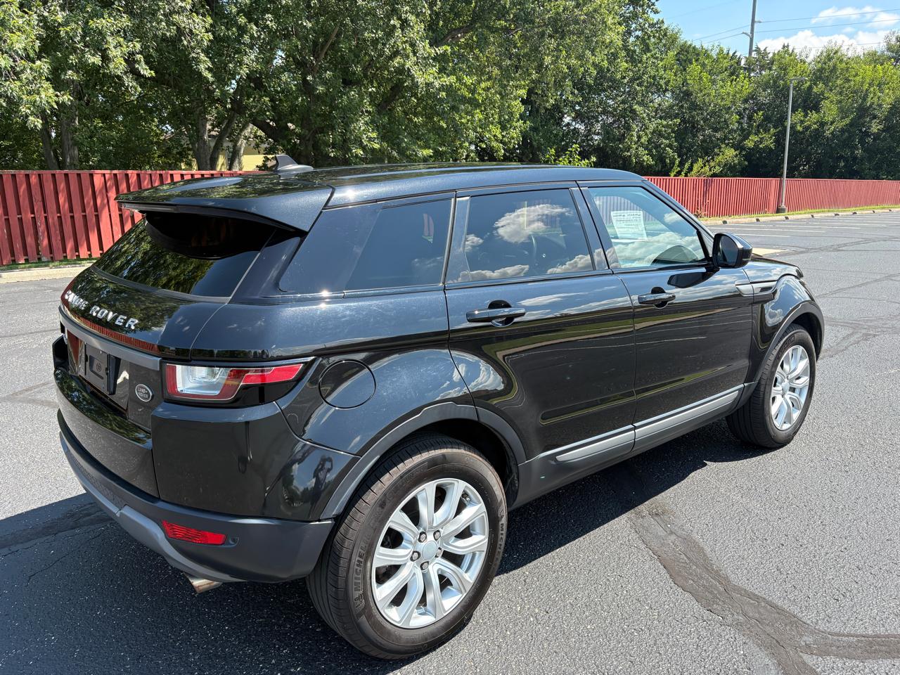 Land Rover Range Rover Evoque 5dr HB SE 2016