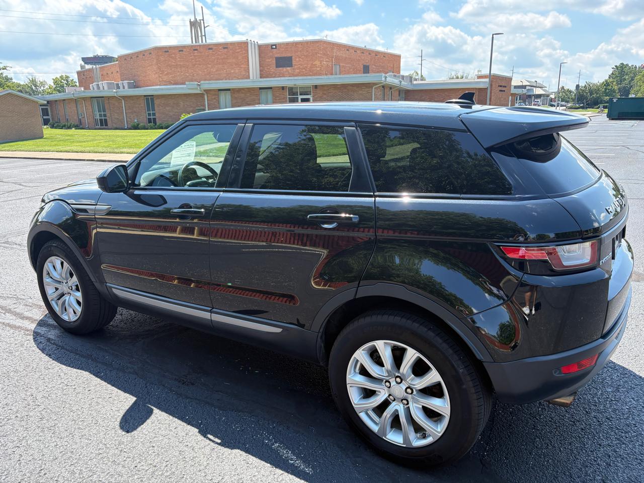 Land Rover Range Rover Evoque 5dr HB SE 2016