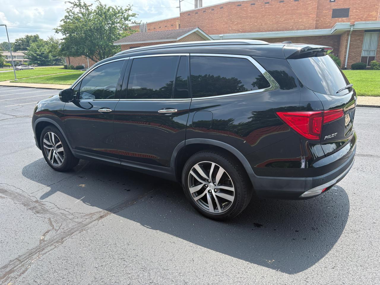 Honda Pilot Touring 2WD 2017