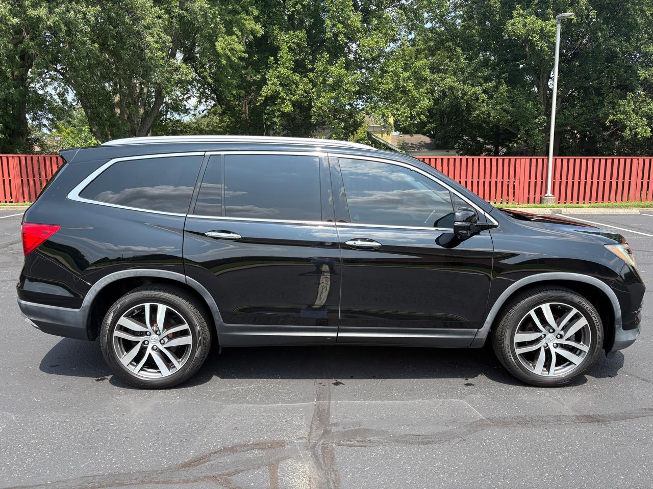 Honda Pilot Touring 2WD 2017