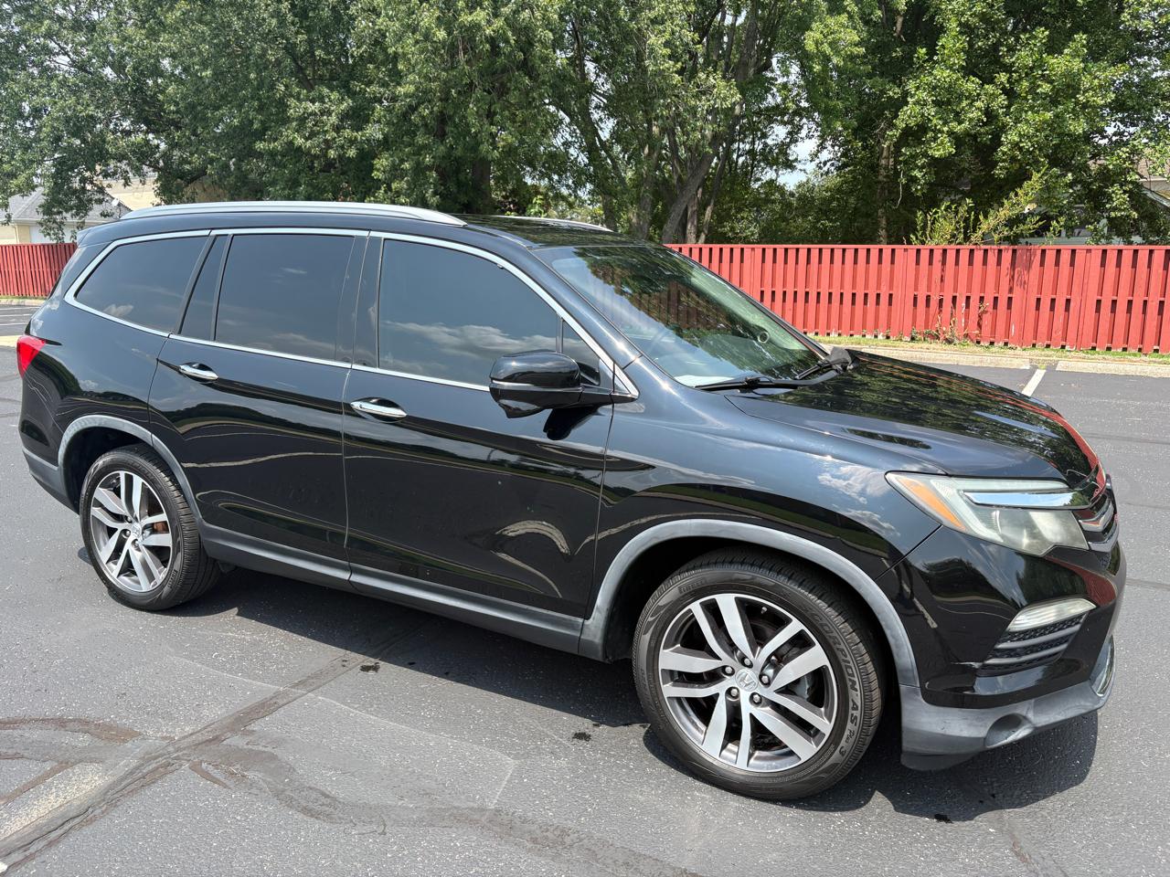 2017 Honda Pilot Touring 2WD