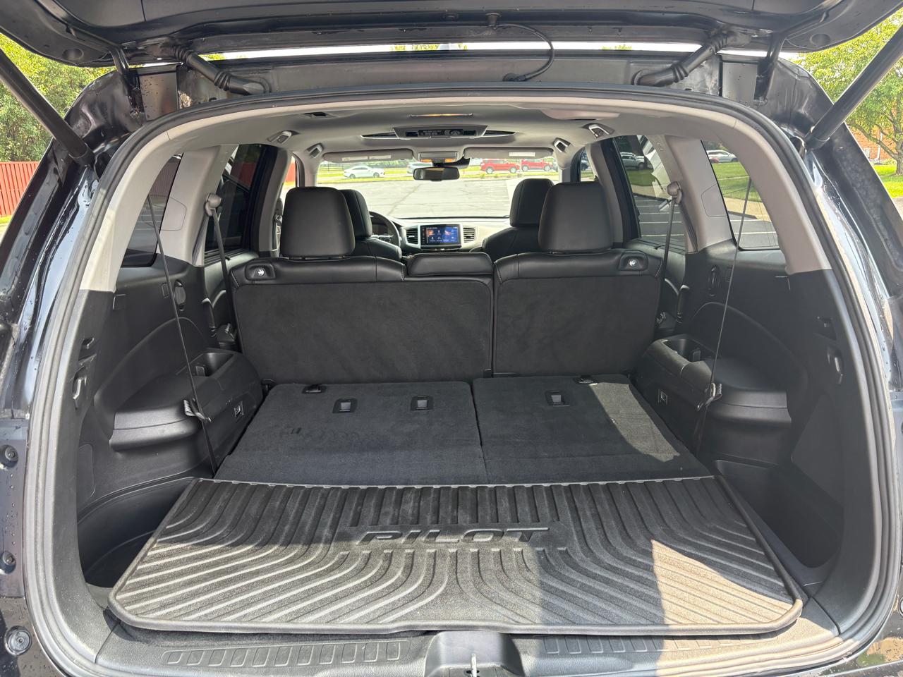 Honda Pilot Touring 2WD 2017