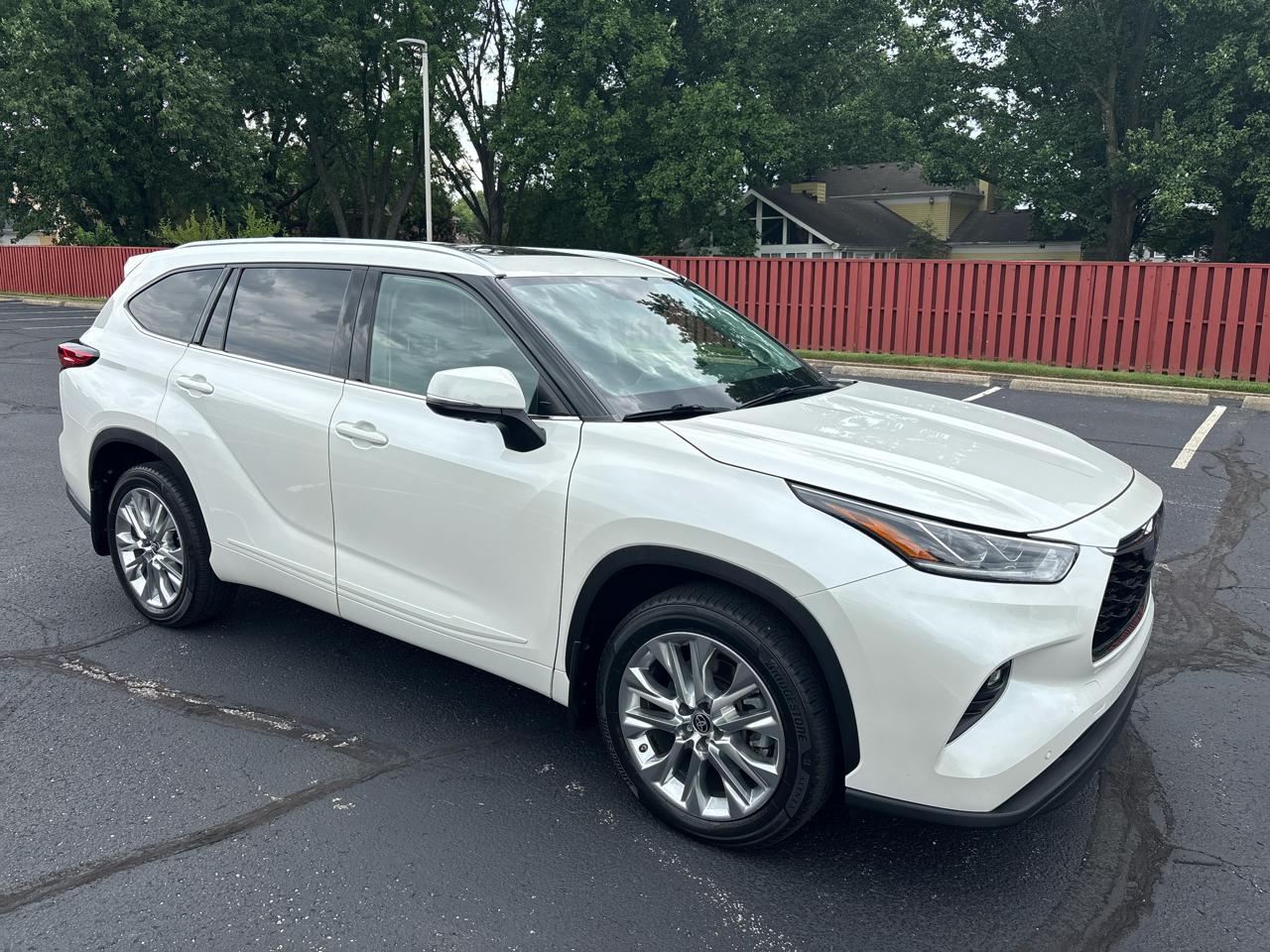 Toyota Highlander Limited AWD (Natl) 2021