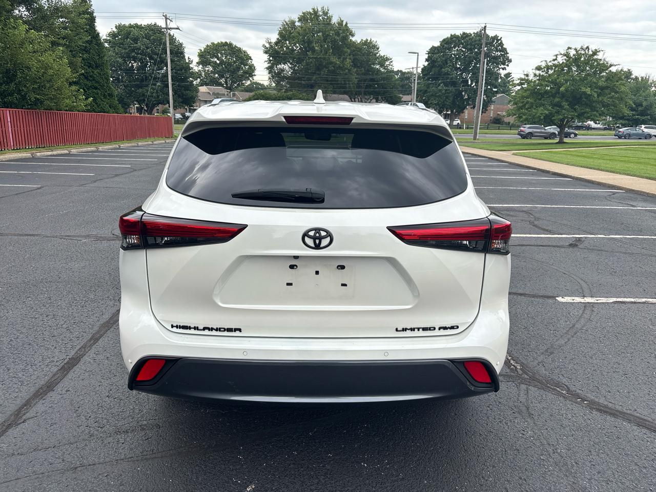 Toyota Highlander Limited AWD (Natl) 2021