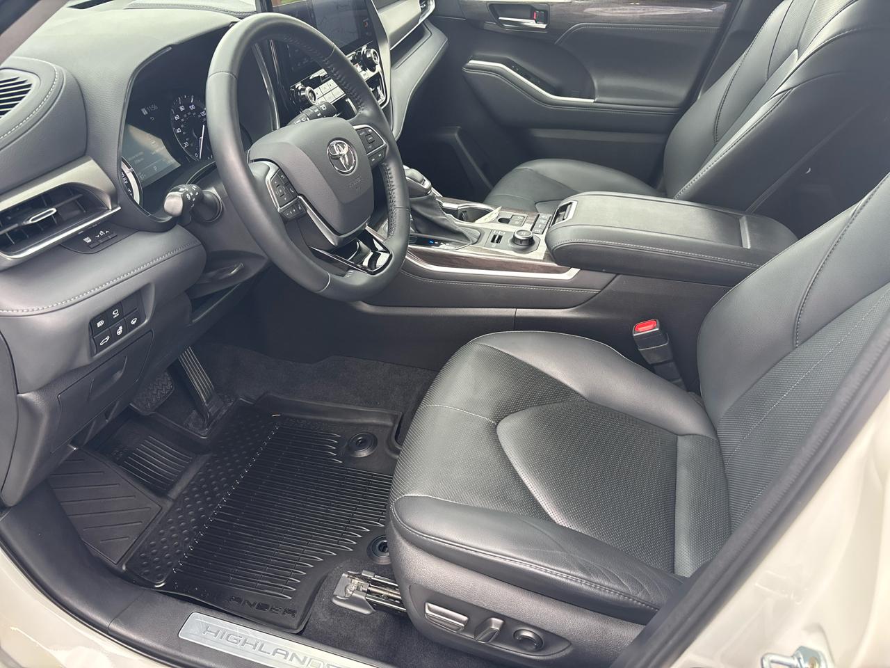 Toyota Highlander Limited AWD (Natl) 2021