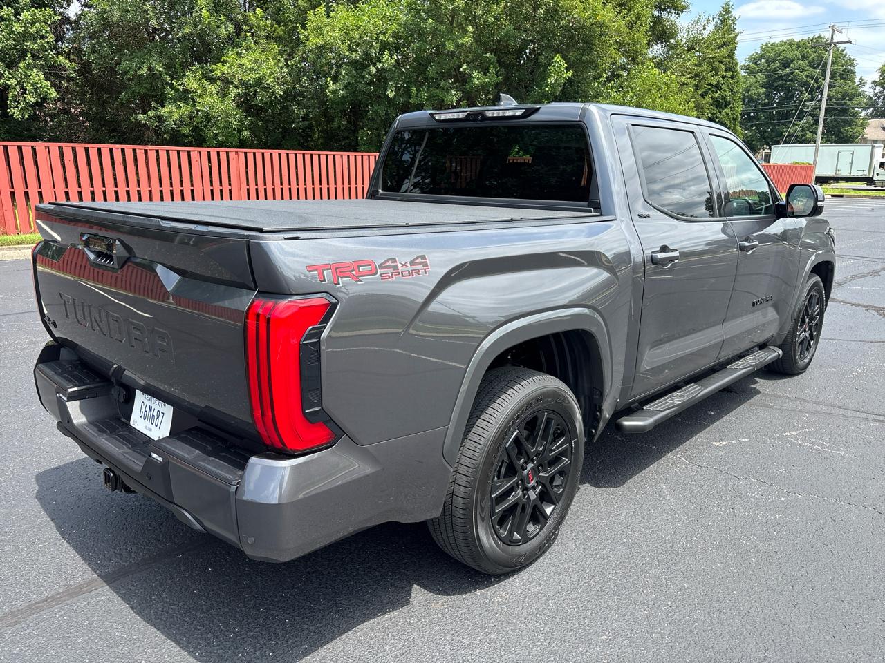 Toyota Tundra 4WD SR5 CrewMax 5.5' Bed (Natl) 2023