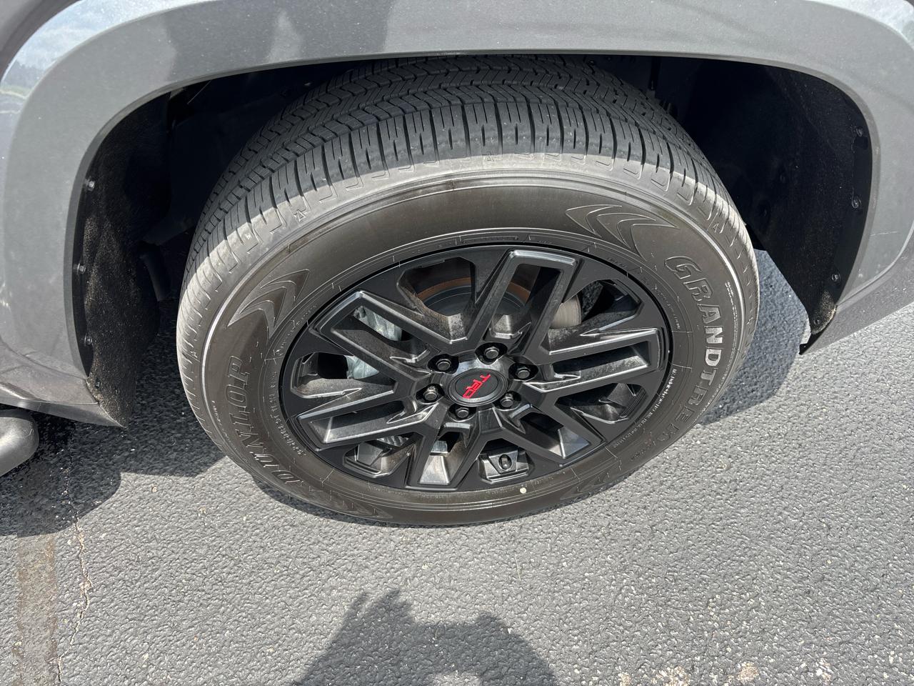 Toyota Tundra 4WD SR5 CrewMax 5.5' Bed (Natl) 2023