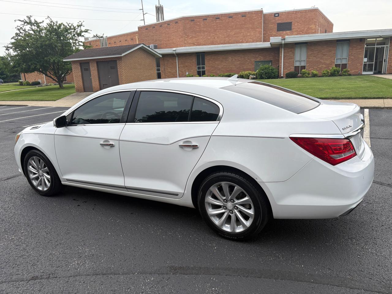 Buick LaCrosse 4dr Sdn Leather FWD 2014