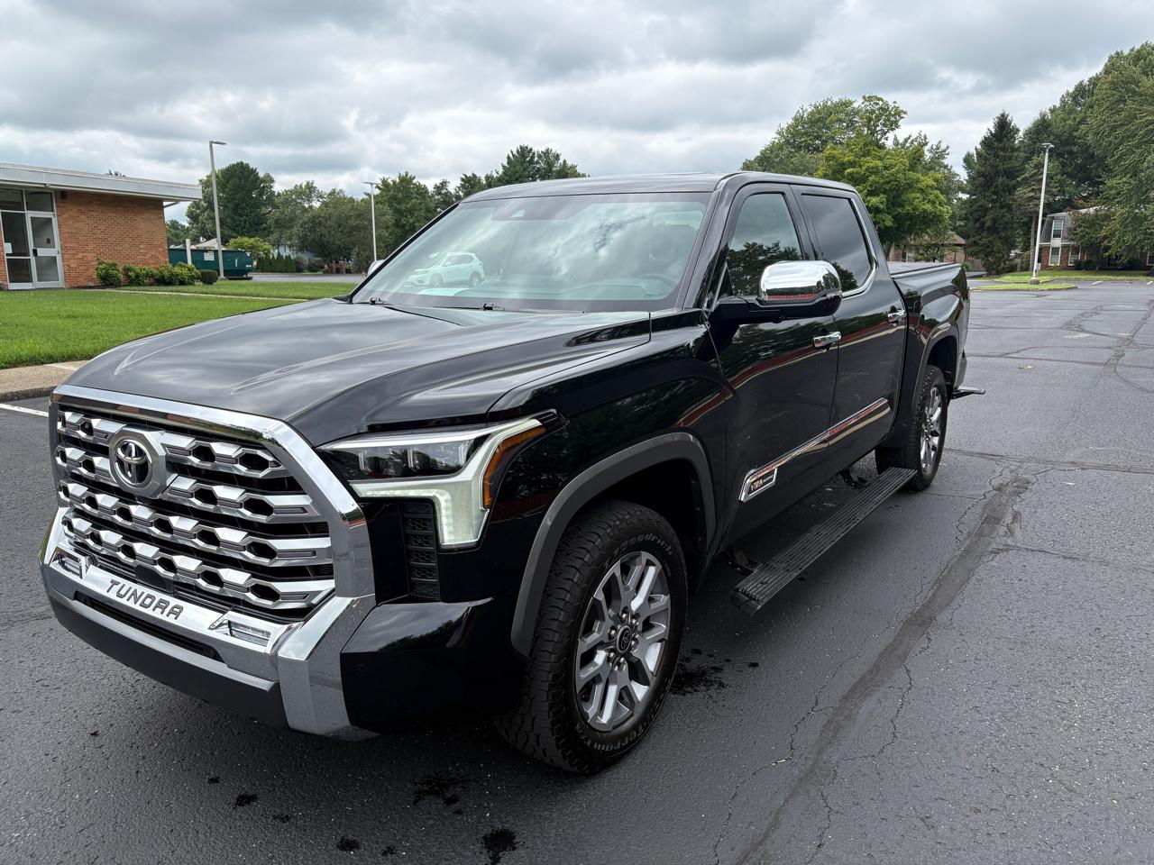 Toyota Tundra 4WD 1794 Edition CrewMax 5.5' Bed (Natl) 2023