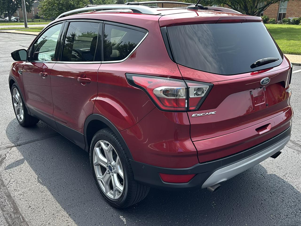 Ford Escape Titanium FWD 2017
