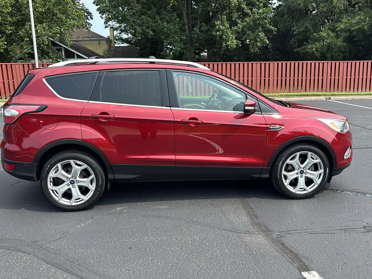 Ford Escape Titanium FWD 2017