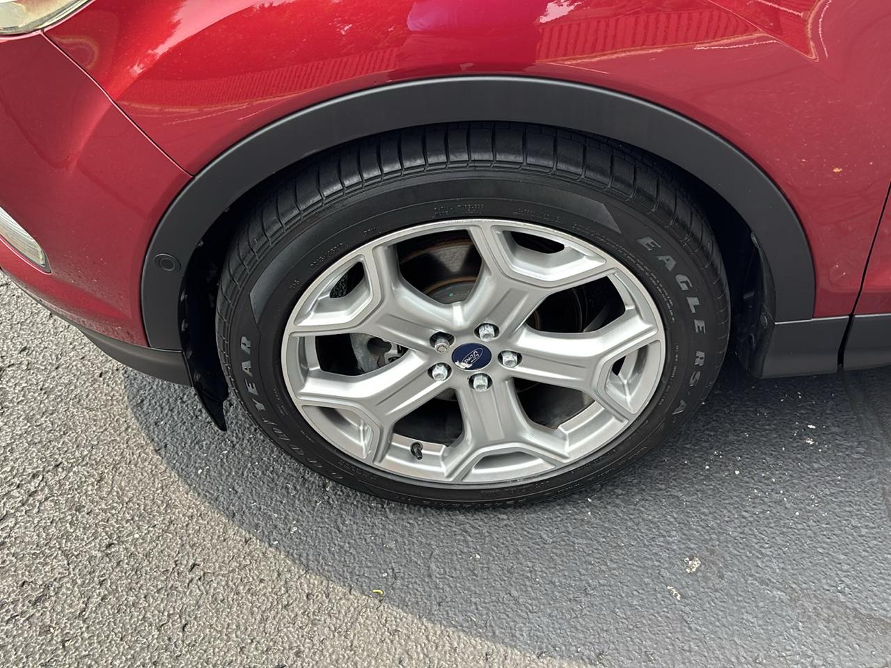 Ford Escape Titanium FWD 2017