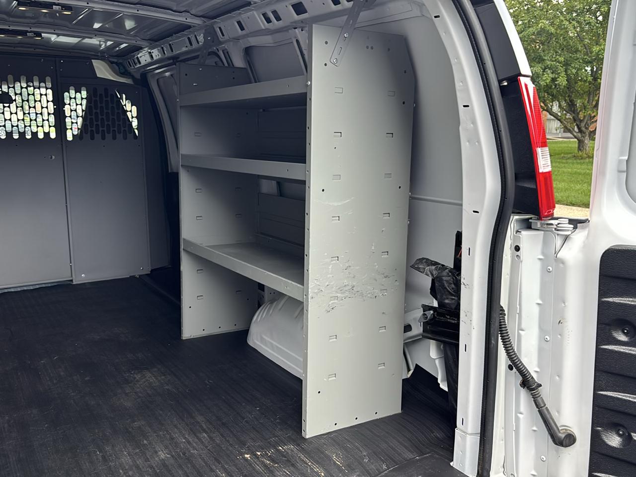 Chevrolet Express Cargo Van RWD 2500 135" 2025