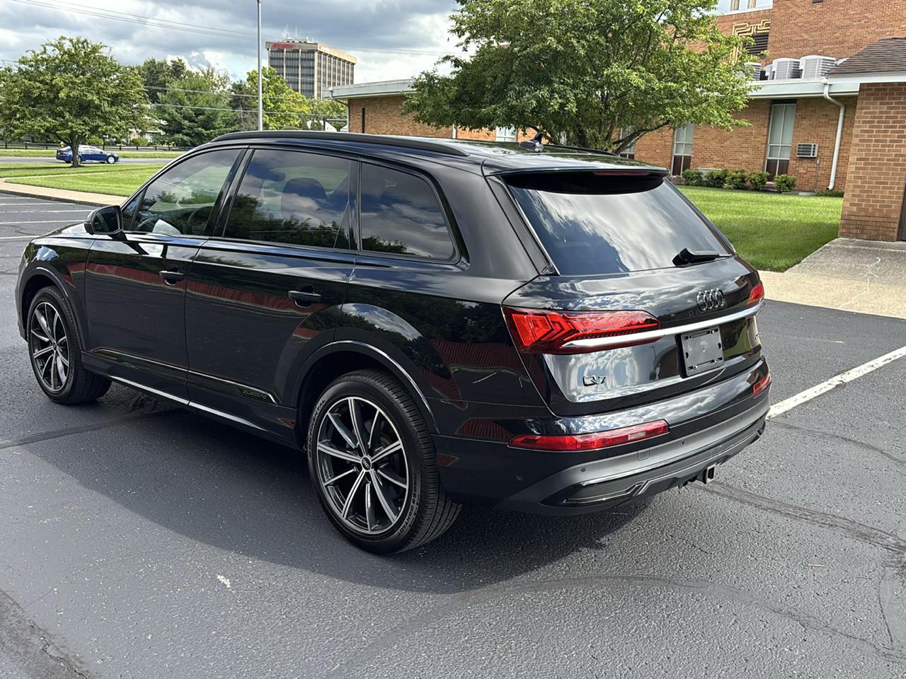 Audi Q7 Premium Plus 55 TFSI quattro 2021