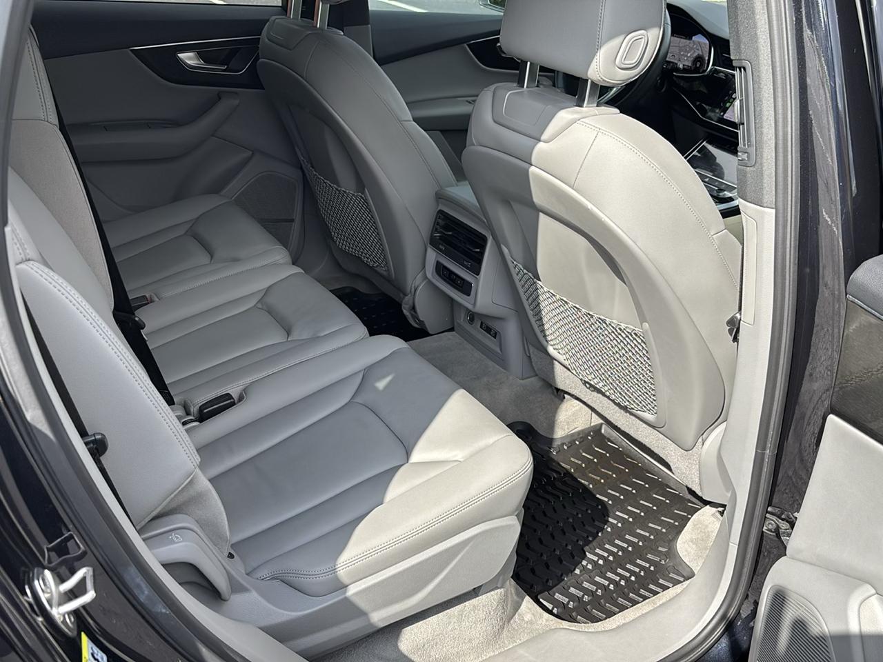 Audi Q7 Premium Plus 55 TFSI quattro 2021