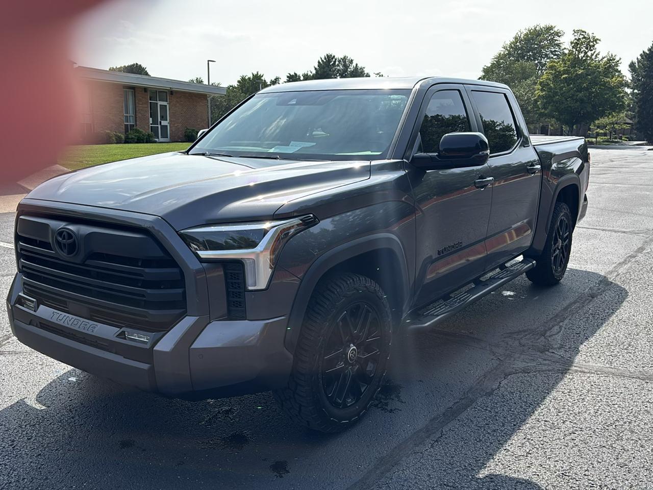 Toyota Tundra 4WD Platinum CrewMax 5.5' Bed (Natl) 2024
