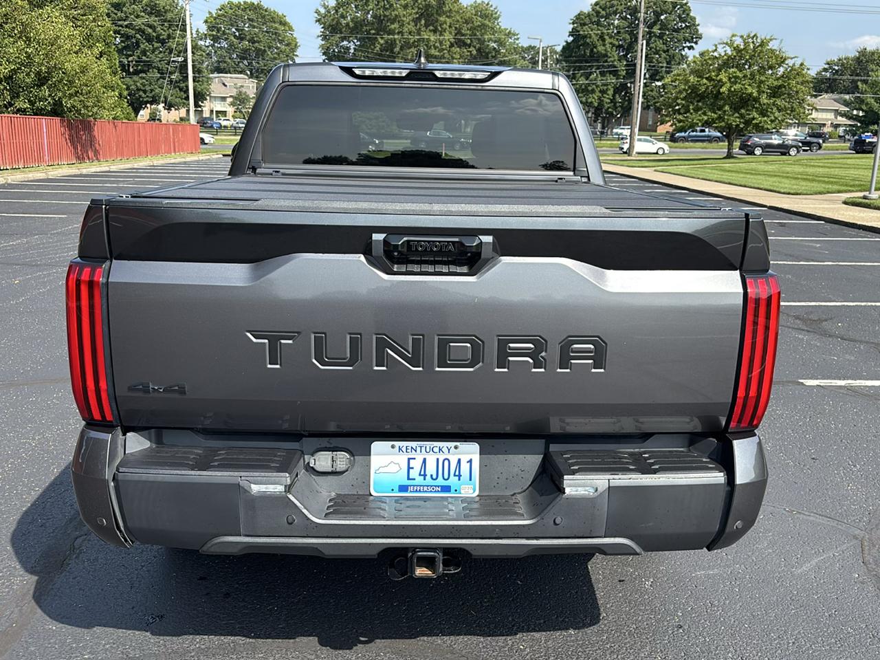 Toyota Tundra 4WD Platinum CrewMax 5.5' Bed (Natl) 2024