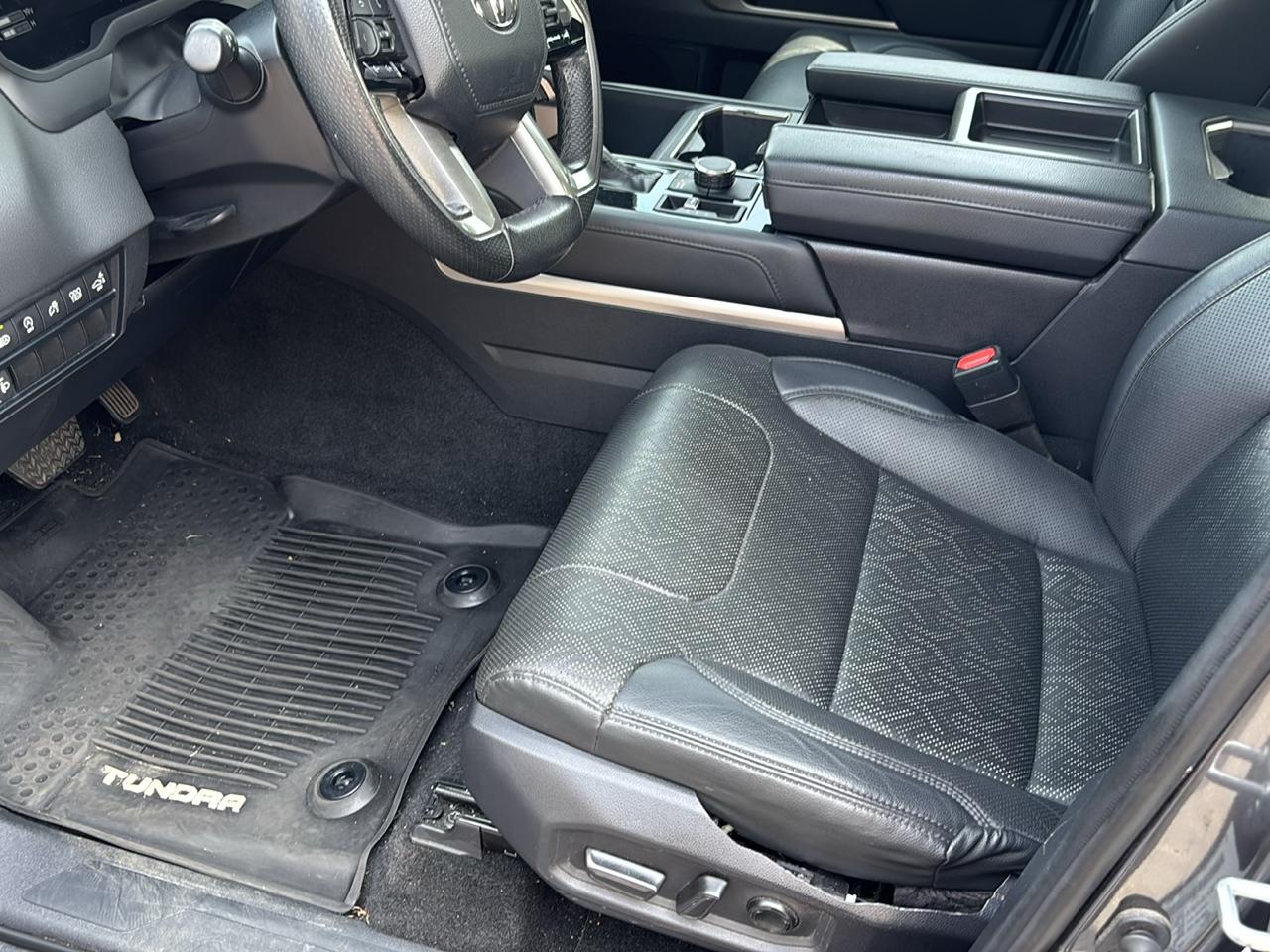 Toyota Tundra 4WD Platinum CrewMax 5.5' Bed (Natl) 2024