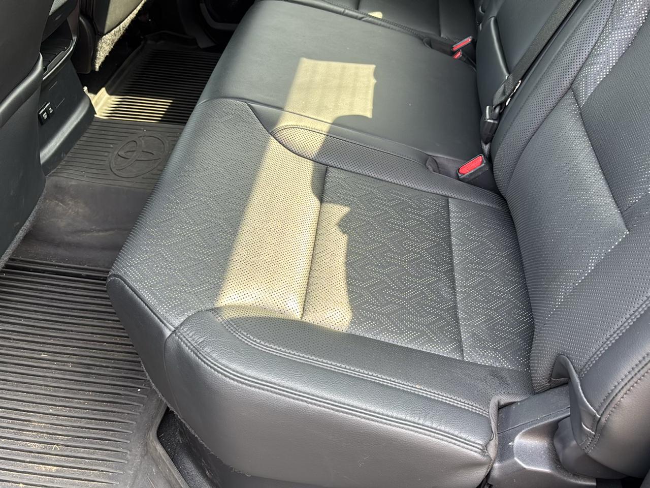 Toyota Tundra 4WD Platinum CrewMax 5.5' Bed (Natl) 2024