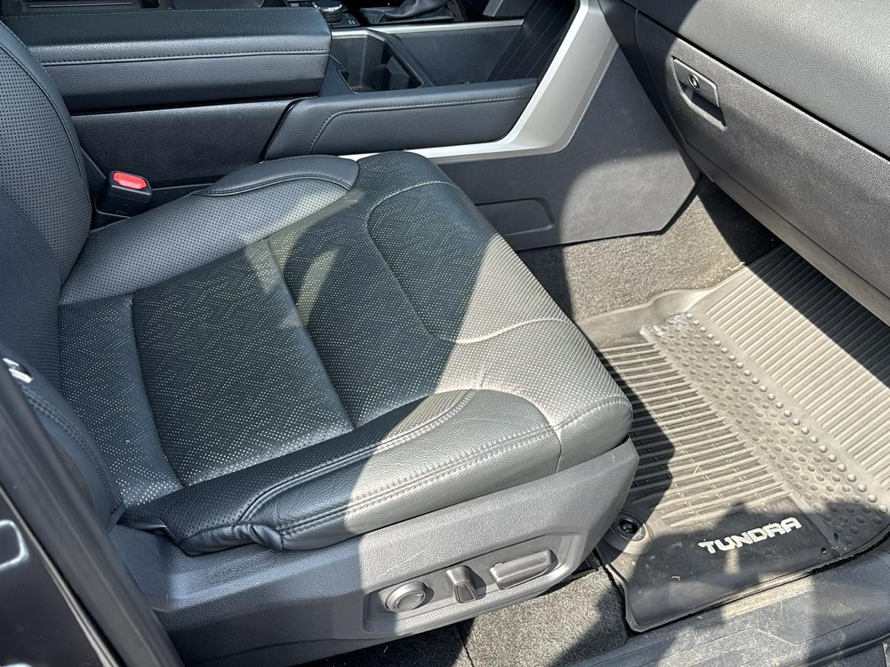 Toyota Tundra 4WD Platinum CrewMax 5.5' Bed (Natl) 2024