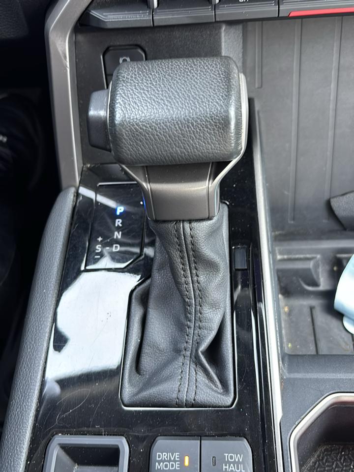 Toyota Tundra 4WD Platinum CrewMax 5.5' Bed (Natl) 2024