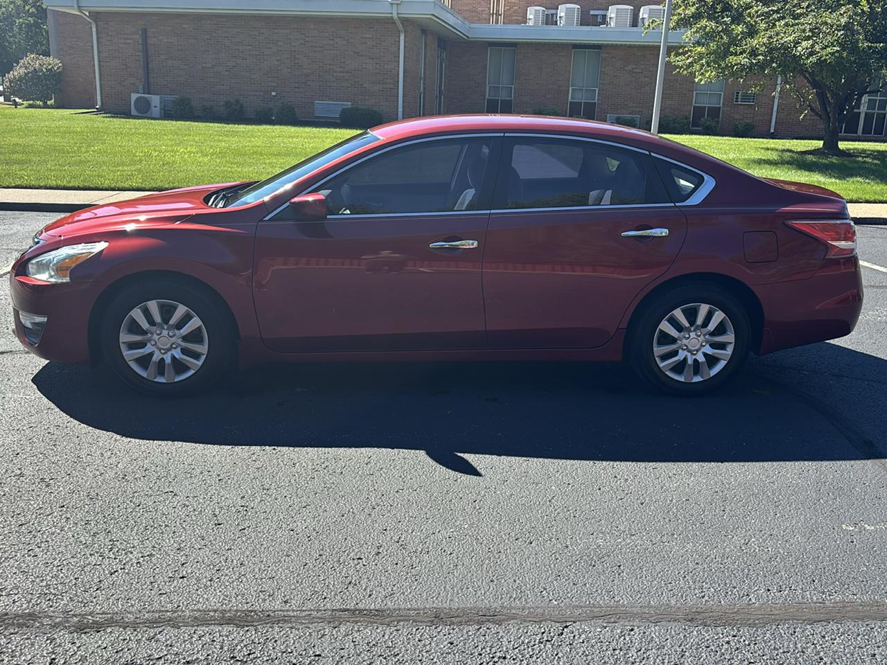 Nissan Altima 4dr Sdn I4 2.5 S 2013