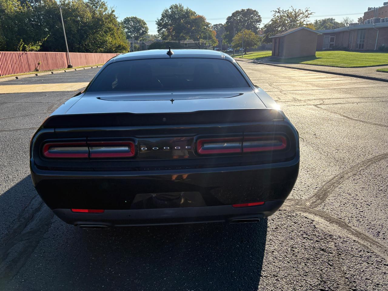 Dodge Challenger R/T Plus RWD 2018