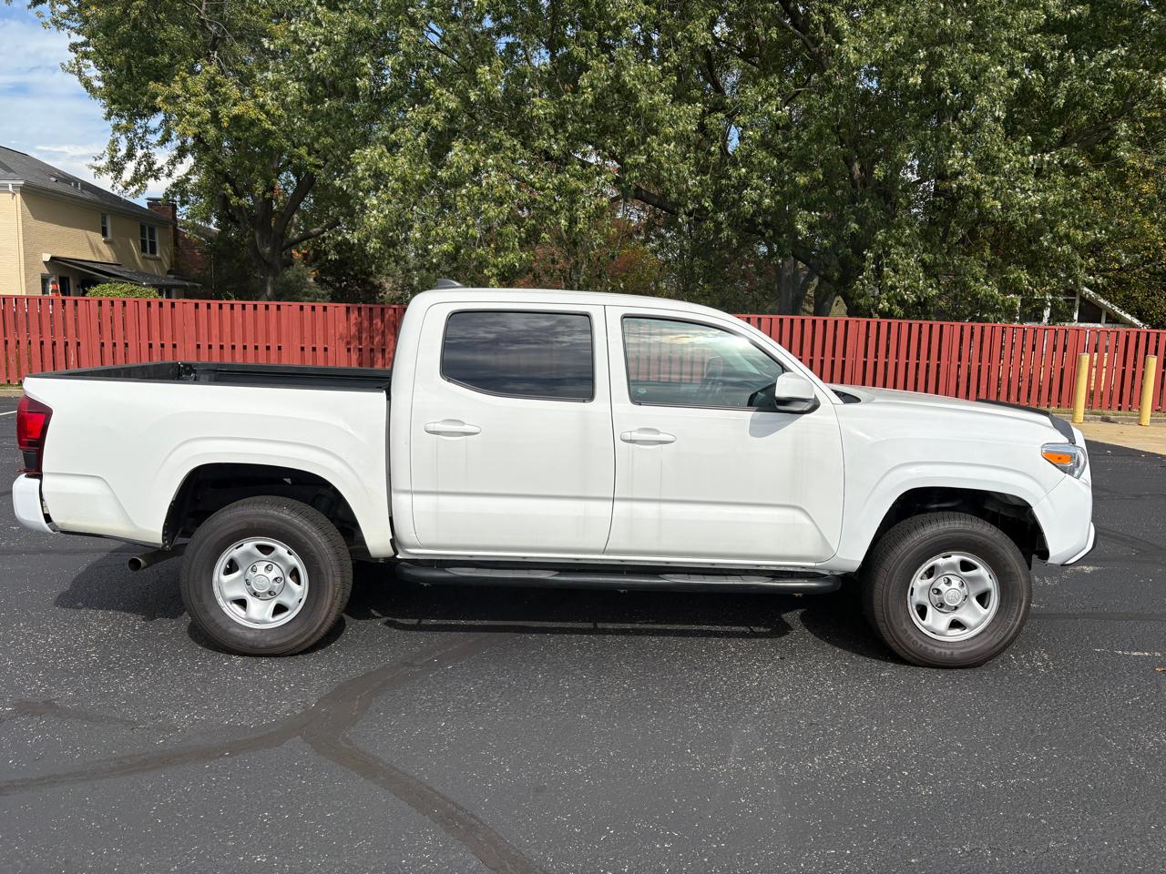 Toyota Tacoma 4WD SR Double Cab 5' Bed V6 AT (Natl) 2023