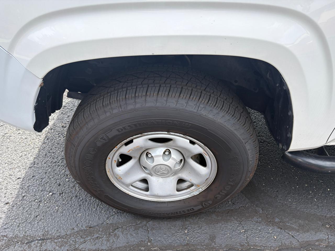 Toyota Tacoma 4WD SR Double Cab 5' Bed V6 AT (Natl) 2023