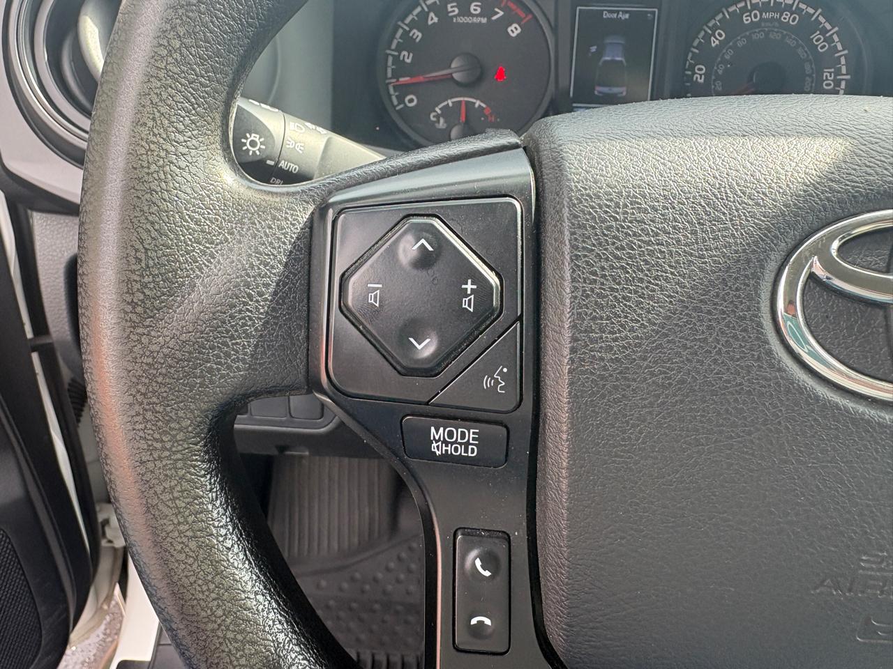 Toyota Tacoma 4WD SR Double Cab 5' Bed V6 AT (Natl) 2023