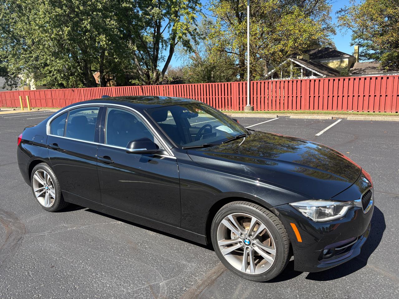 2018 BMW 3 Series 330i xDrive Sedan