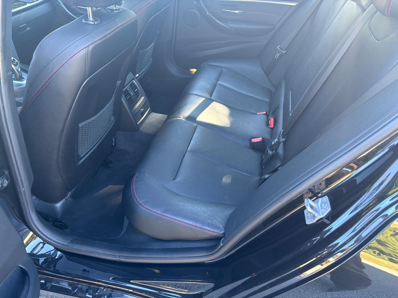 BMW 3 Series 330i xDrive Sedan 2018