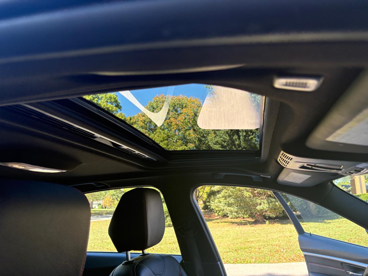 BMW 3 Series 330i xDrive Sedan 2018
