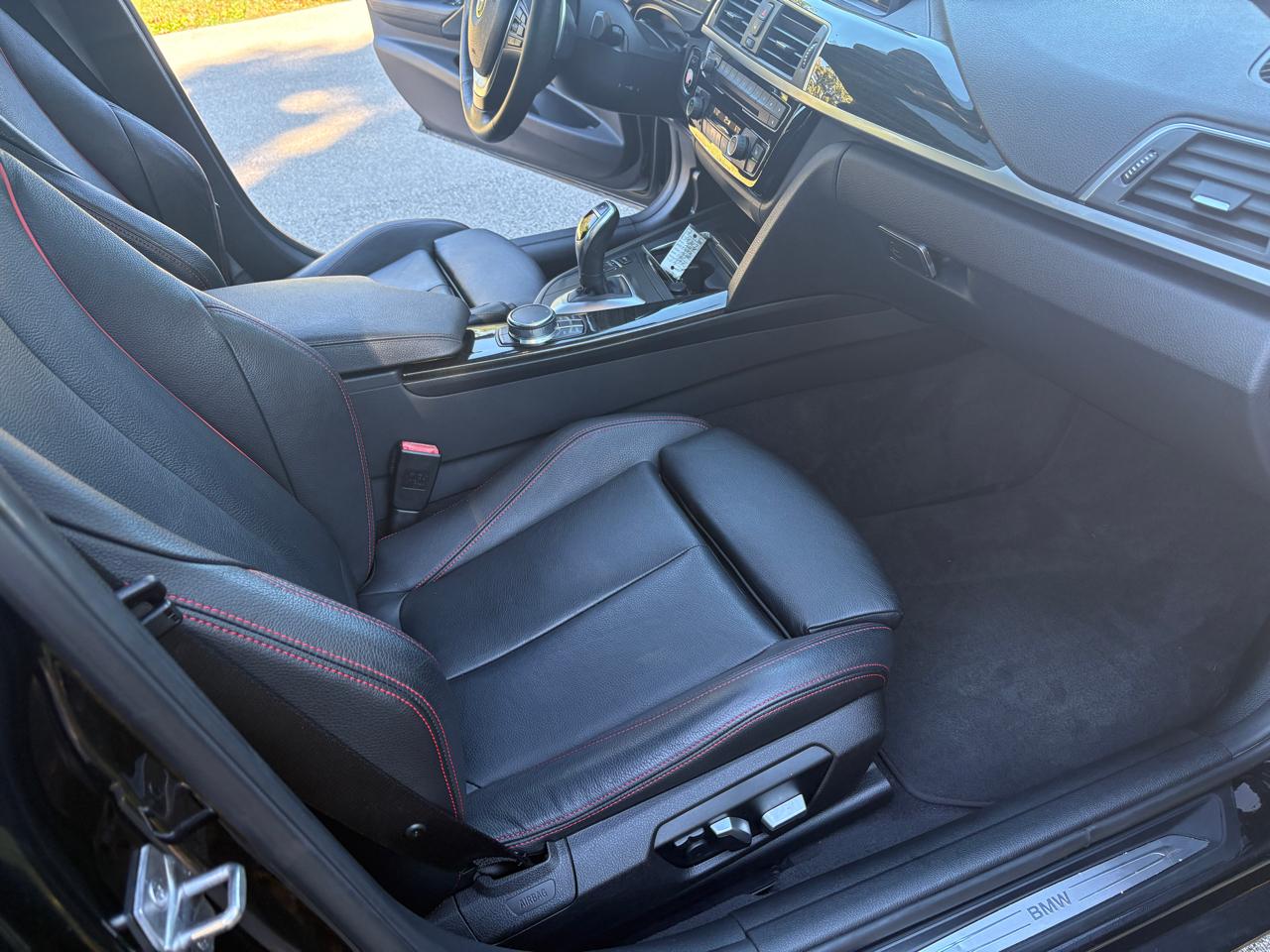 BMW 3 Series 330i xDrive Sedan 2018