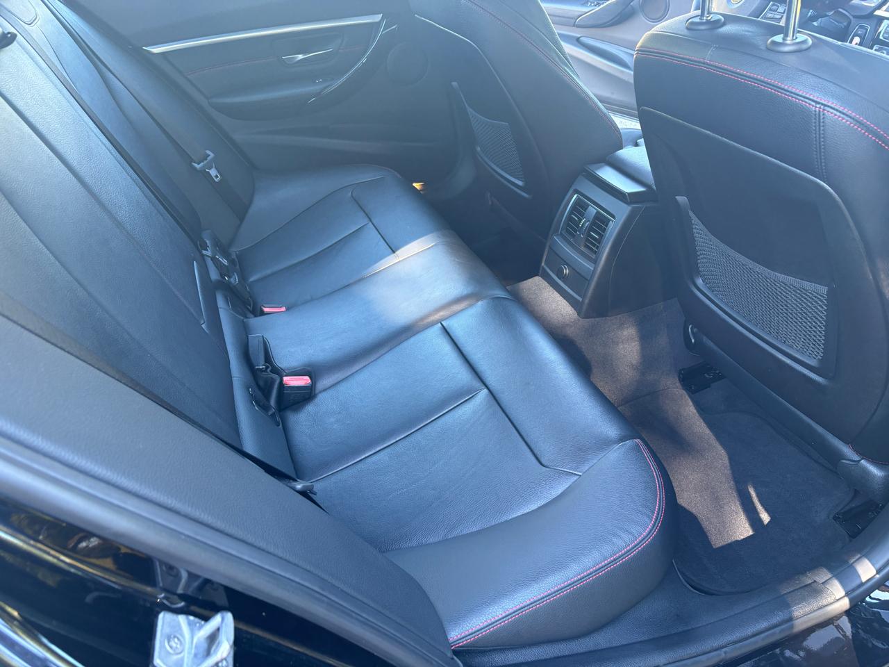 BMW 3 Series 330i xDrive Sedan 2018